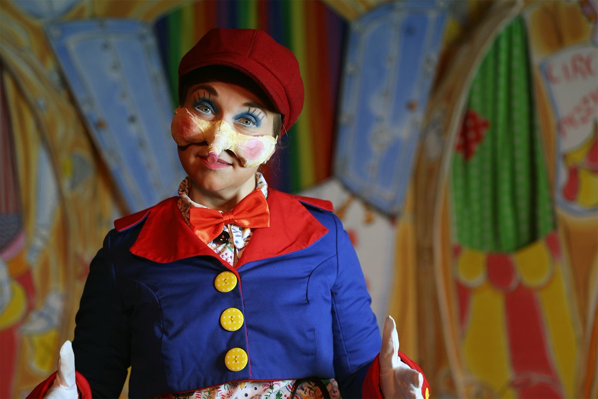 BlueOrangeThtr's tweet image. 📣Our MAGICAL CHRISTMAS SHOW PINOCCHIO continues this Friday!!🎄📣
Festive family fun -#Birmingham  affordable panto! Expect songs, laughs &amp;amp; fun!
📍Blue Orange Theatre, Birmingham 
📆 12-21 Dec
TICKETS FROM £14!! #BrumHour 
blueorangetheatre.co.uk/project/pinocc…
 pic.x.com/KocvFpZ7D4