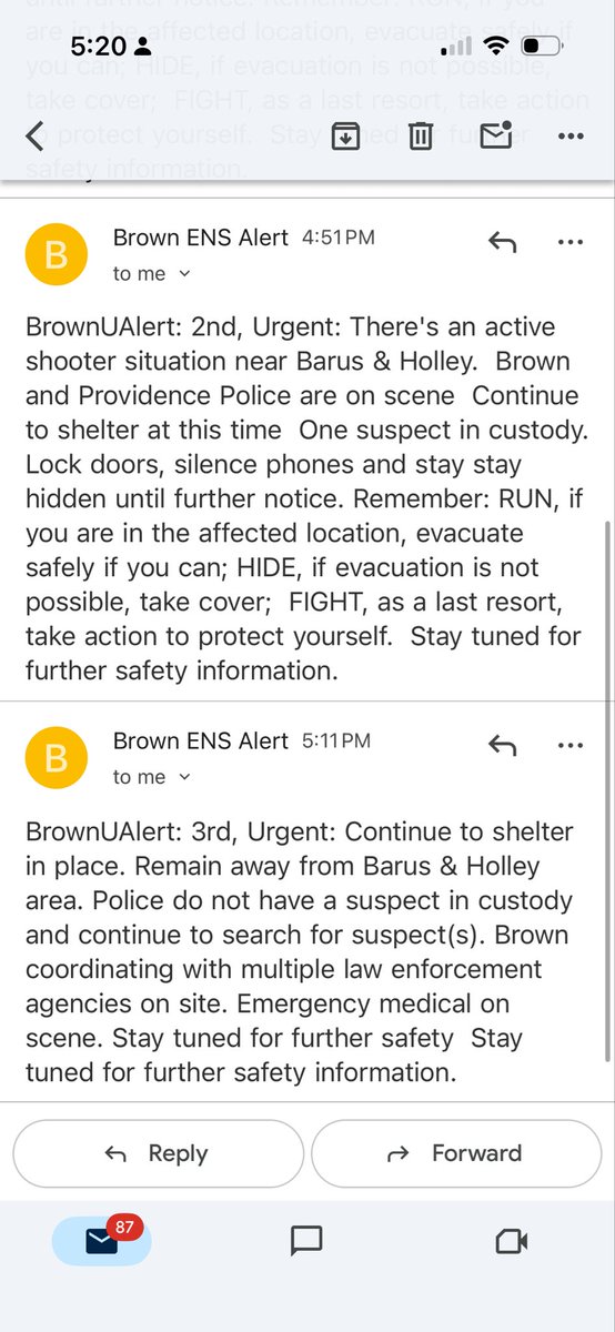 SilleSilva's tweet photo. @nicksortor We just got an update from Brown that the suspect is not in custody https://t.co/xN99Gag78w
