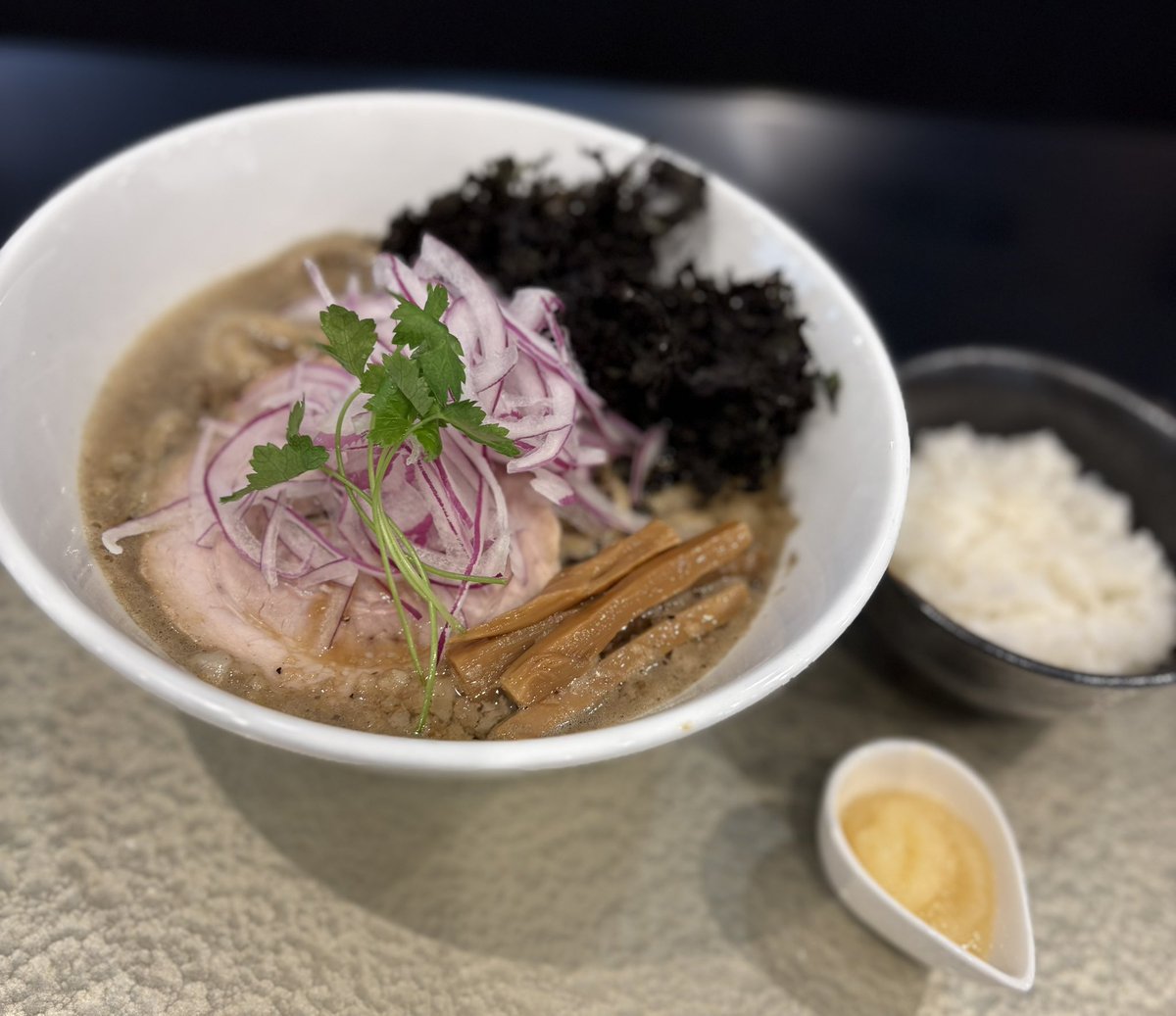 12月14日（日） 9時Open〜14時close 背脂煮干しそば 手揉み麺 秋刀魚