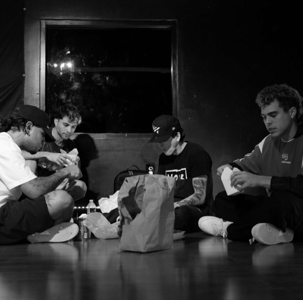 "No hay peor despedida como la que no planeamos" 🥺💔
#CNCO10Años