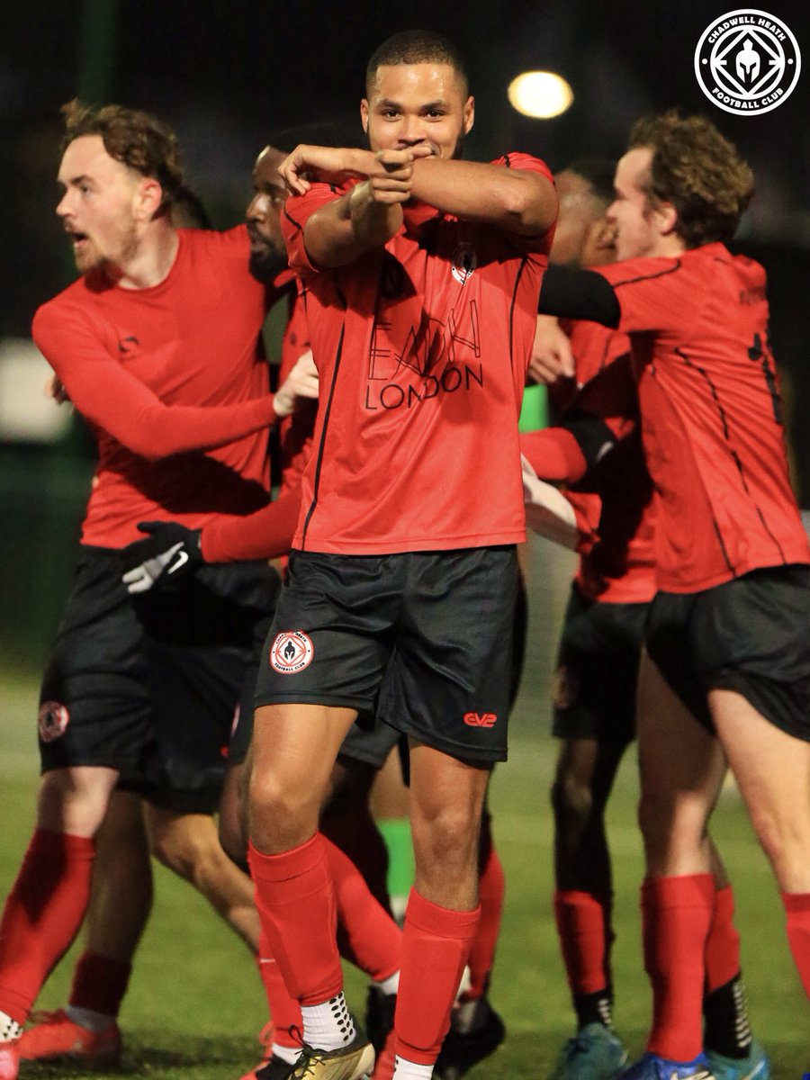 CH_SpartansFC's tweet photo. You just know that @Oxyy69 is going to be part of the comeback and he was first on the scoresheet this afternoon for the @CH_SpartansFC
#SpartanStrong #EADNLondon #EADN #NonLeague https://t.co/TWMWojGbED