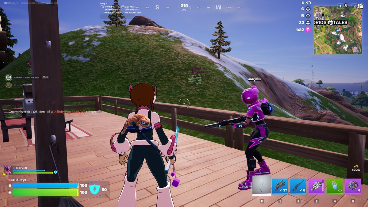 ElTioRey004's tweet photo. fortnite se confundio al darme los mini escudos #Fortnite https://t.co/MqXD6k11Br