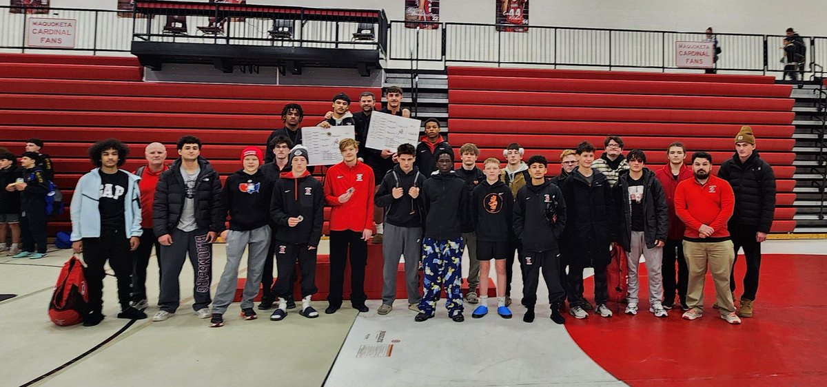 CityHighWrestle's tweet image. Team Champs! 11 finished top 3! 2 Champs! Lots to build on! #LittleHawkTough #BringIt