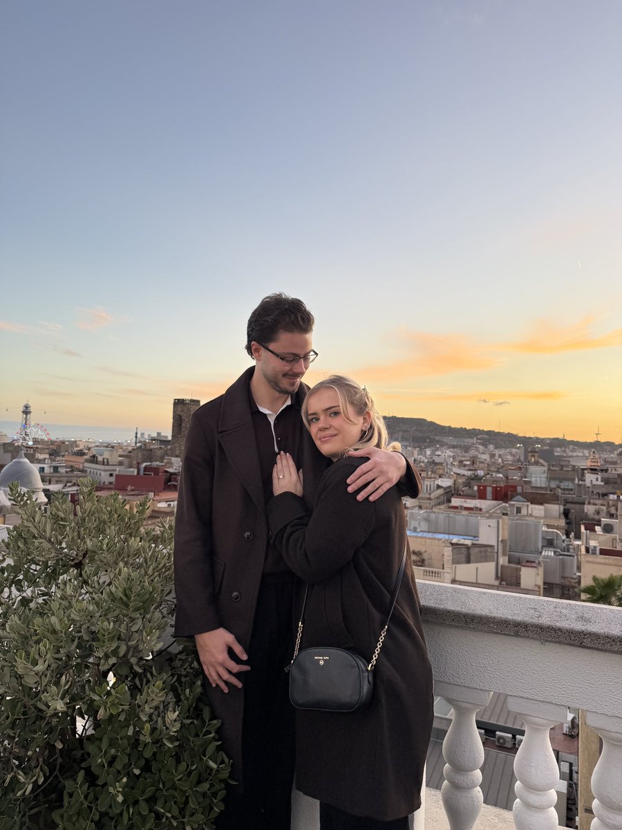 Tom Cameron tweet media