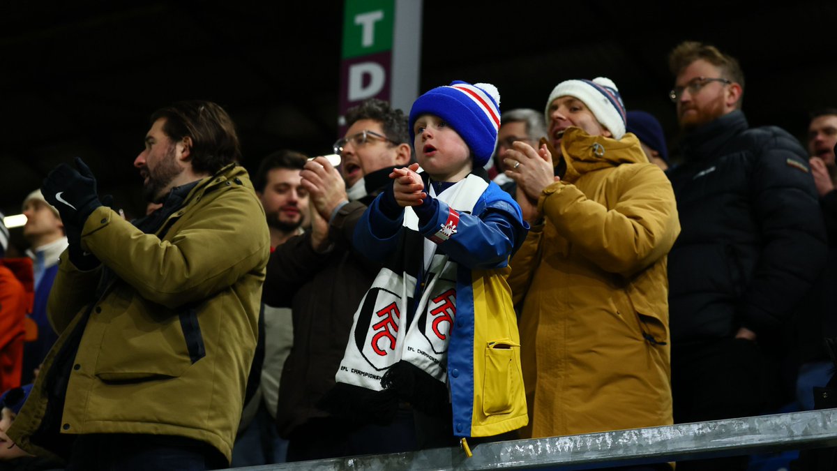 FulhamFC's tweet photo. Goodnight, Fulham fam. 🤍 https://t.co/IgBrq34EaB