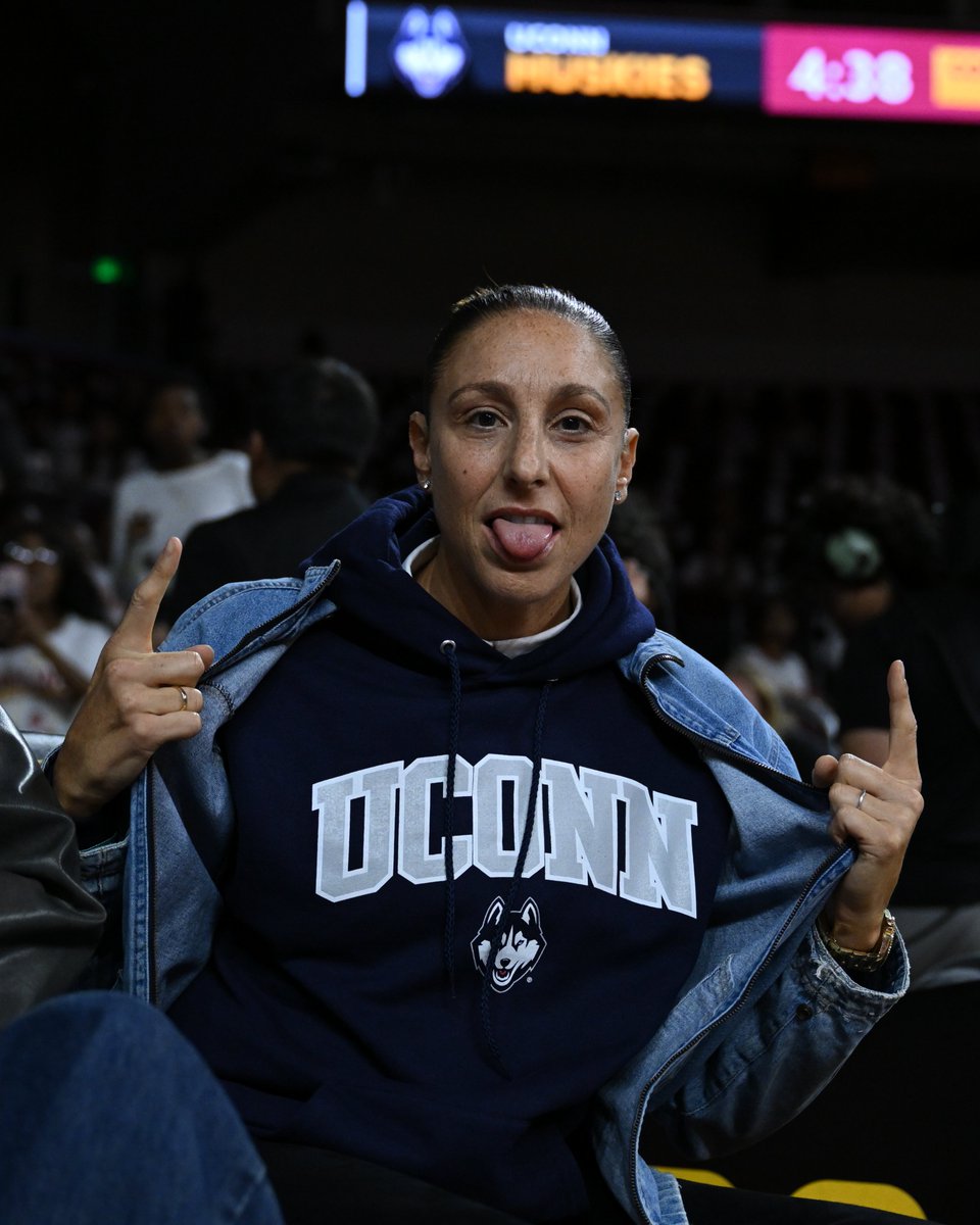 UConnWBB's tweet image. DT knows it's always Go Huskies