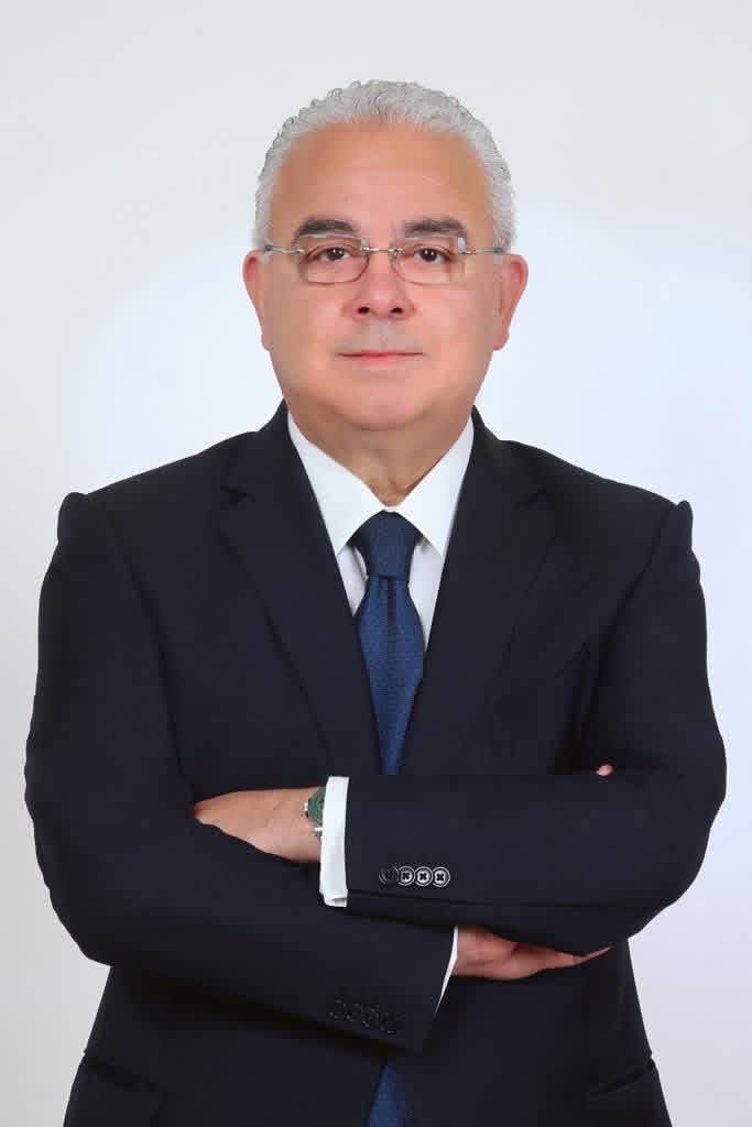 Waelaboufaourr's tweet photo. ترافقت و #غسان_سكاف على مدى سنوات، وكانت دائمًا رِفقة شرف وصداقة واحترام.كان وطنيًا حتى أعماق قناعاته، شجاعًا في الجهر برأيه، أخلاقيًا في مسلكه، واضح الرؤية،ودائم الجد والبحث عن الحلول، وطالما حظي بالاحترام من اللبنانيين ومن الأوساط الدبلوماسية التي كانت تصغي لأفكاره بتقدير شديد. https://t.co/Stv4nwahsu