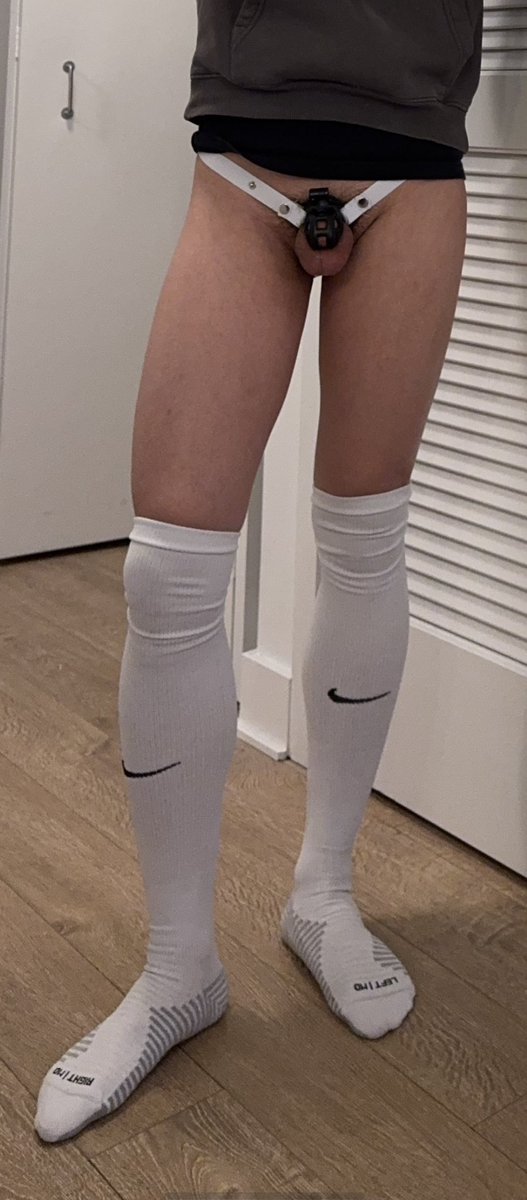 轻松AA tweet media