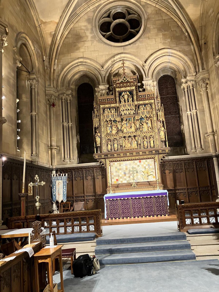 MiddlebrookDave's tweet image. Extra Church of the week(13/12): good to speak and lead prayers at the Bedfordshire Fire &amp;amp; Rescue and Bedfordshire Police Christingle Service at St Mary’s Church, Woburn. Thank you to all who serve in the emergency services across Bedfordshire and help keep our communities safe.