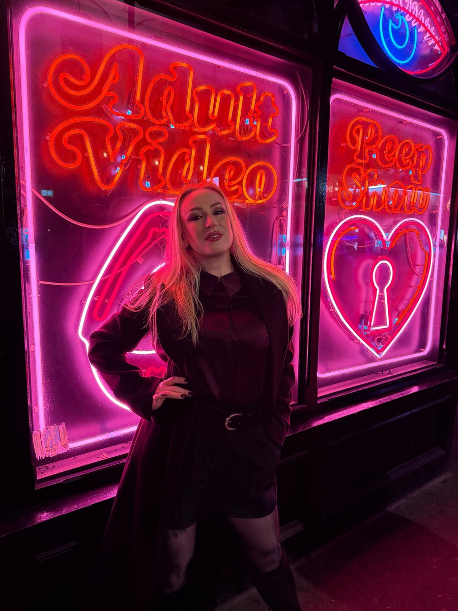 MissS78092's tweet photo. Finding the x-rated wherever I go… 💕 https://t.co/h9wh8Alt7m