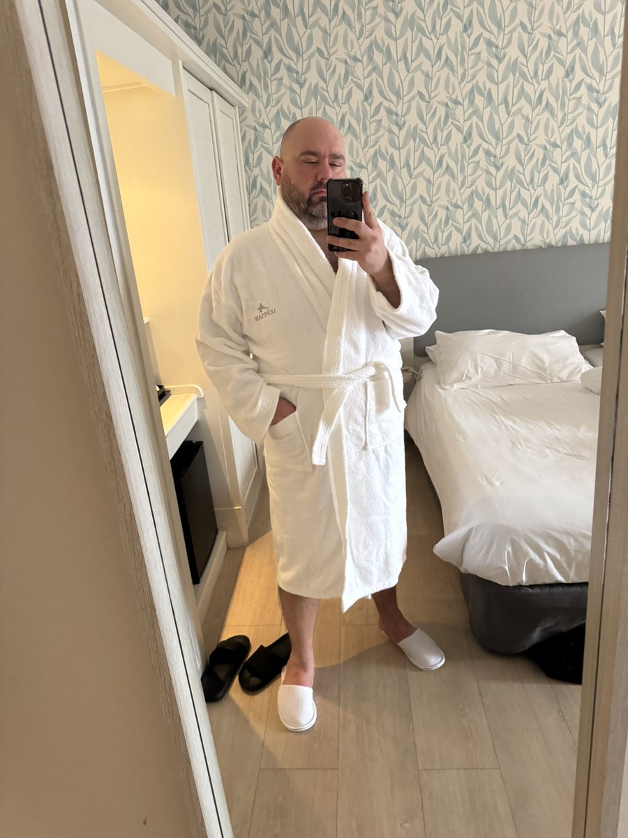 MasterSte2's tweet image. Bois piggies 🐖 slaves where u at .. on ur knees for
Master ste ... wallet open ... who's checked out my wish list lately let me know u will get a good boi shout out... #findom