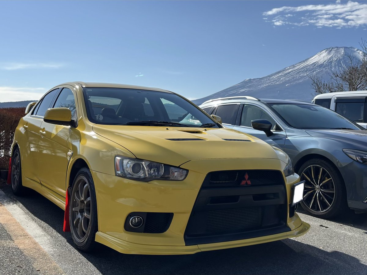 snowdolphin73's tweet photo. 最近は左後方30°からがお気に入り🤩

#lancerevolutionx 
#cz4a 
#mitsubishimotors https://t.co/t8HzAlhIPE