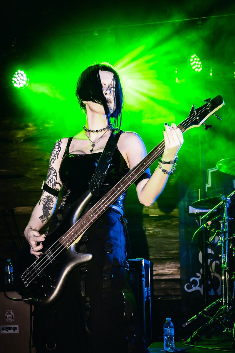 > tour over : ( short winter vacation then clocking back into the gamer factory