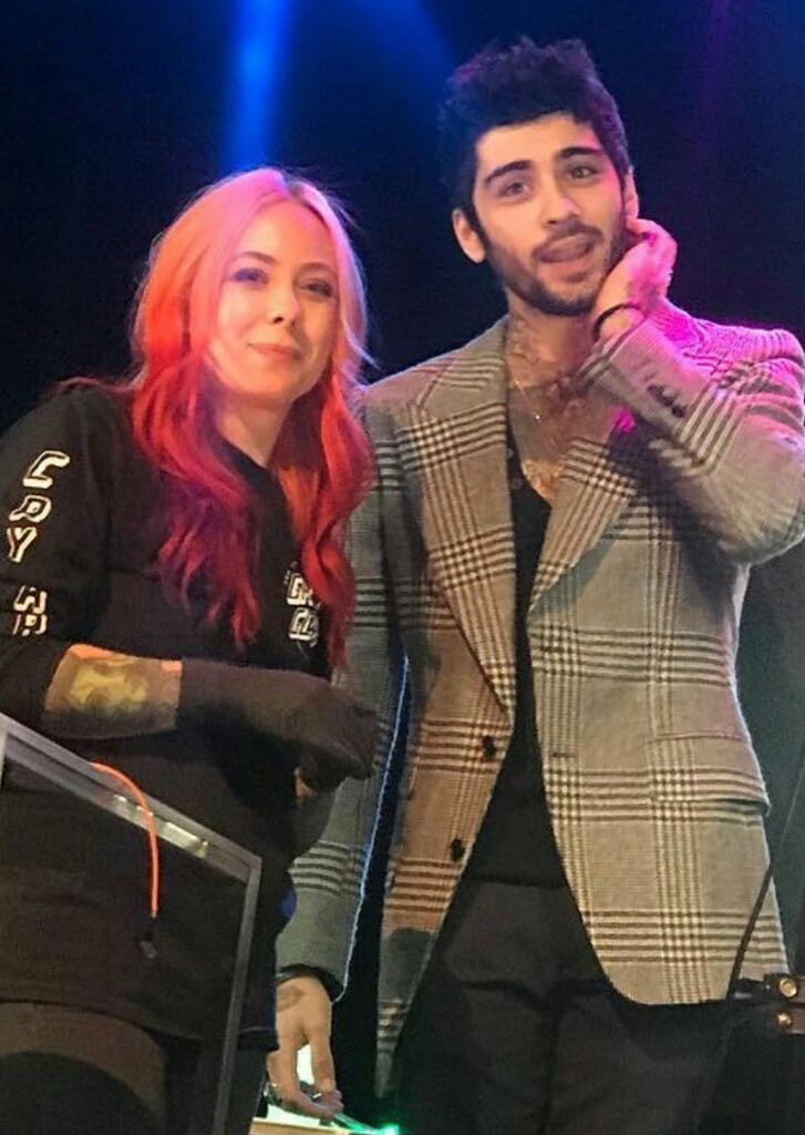 ZaynJMalik_Py's tweet photo. 🔙 Zayn en el #IcarusFallsParty (2018). https://t.co/p1AXsbaYto