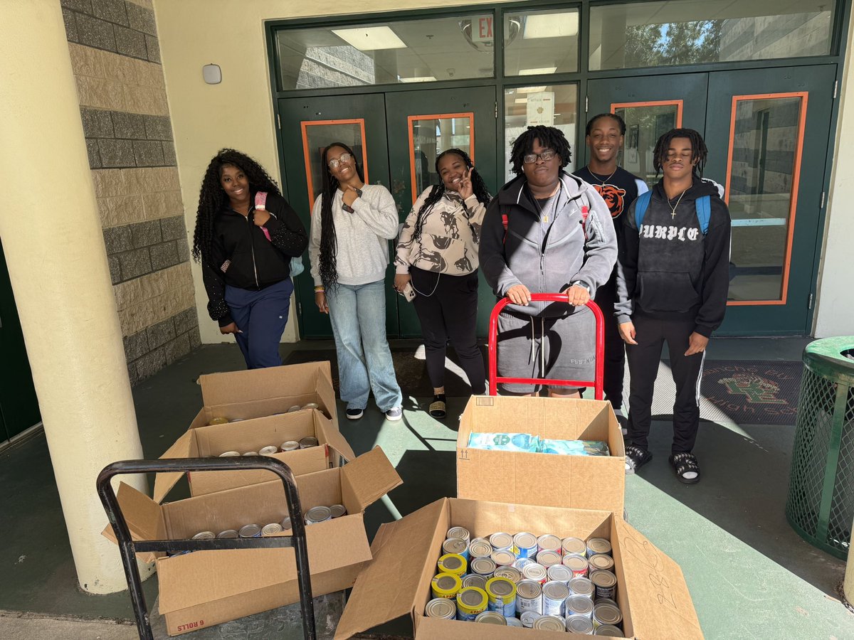 AP_Rowe's tweet image. Thank you to everyone who generously donated to support Jamaica after Hurricane Melissa 🇯🇲. Your kindness and compassion will make a real difference for families in need. Special thanks to @BCPSPartnership for coordinating and organizing the pickup. Together, we are stronger!