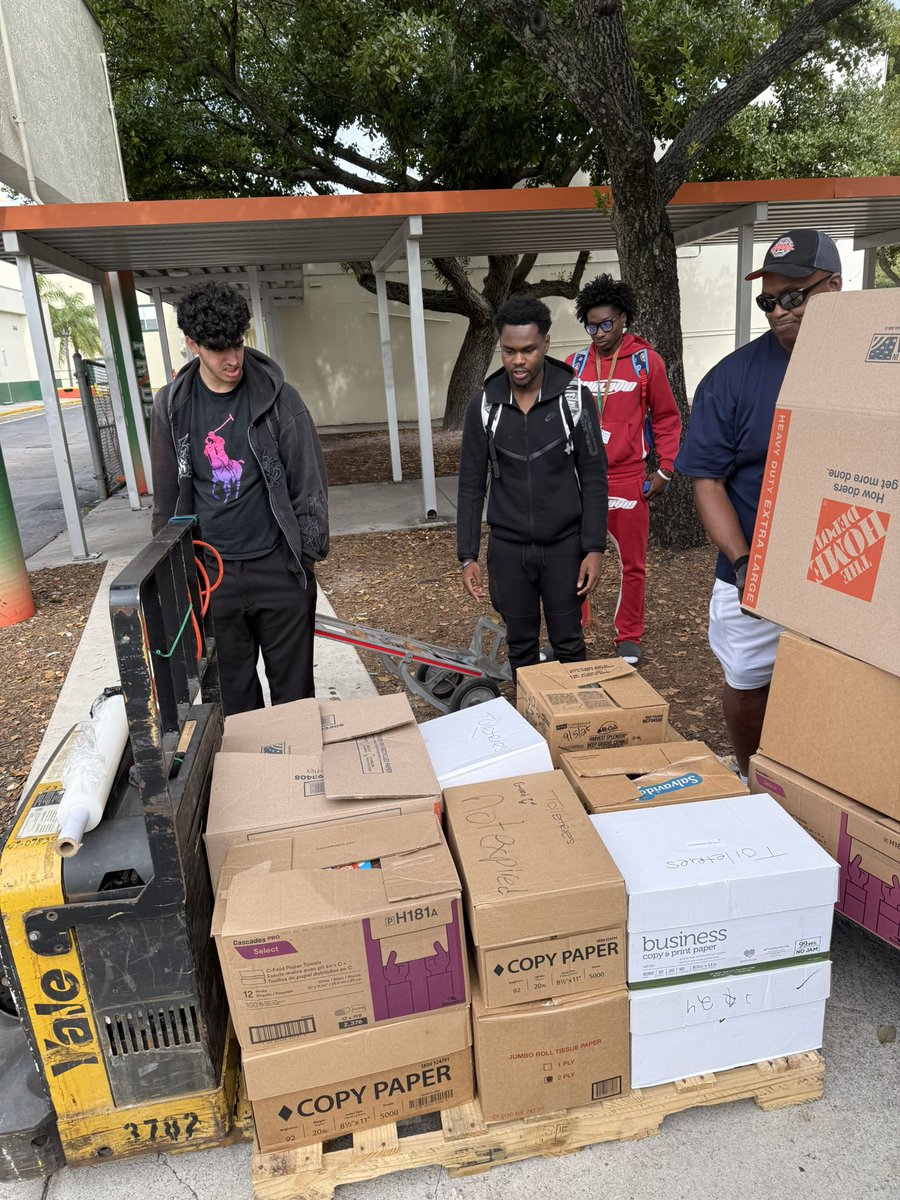AP_Rowe's tweet image. Thank you to everyone who generously donated to support Jamaica after Hurricane Melissa 🇯🇲. Your kindness and compassion will make a real difference for families in need. Special thanks to @BCPSPartnership for coordinating and organizing the pickup. Together, we are stronger!