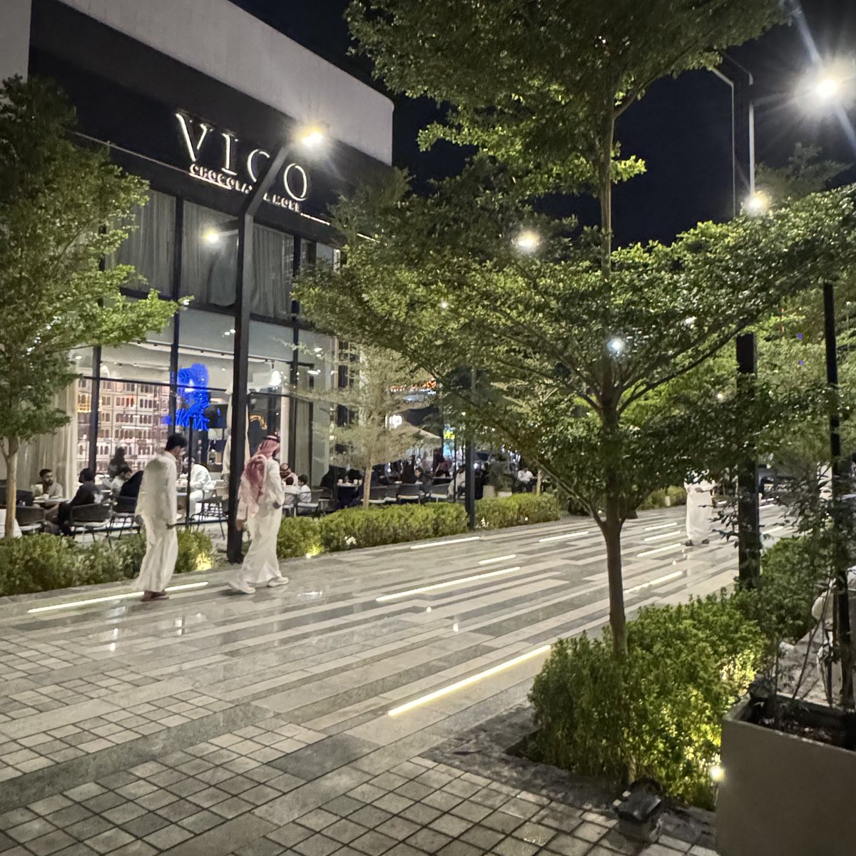 الغلا والشوق يدفعني على الشرقيييية ❣️