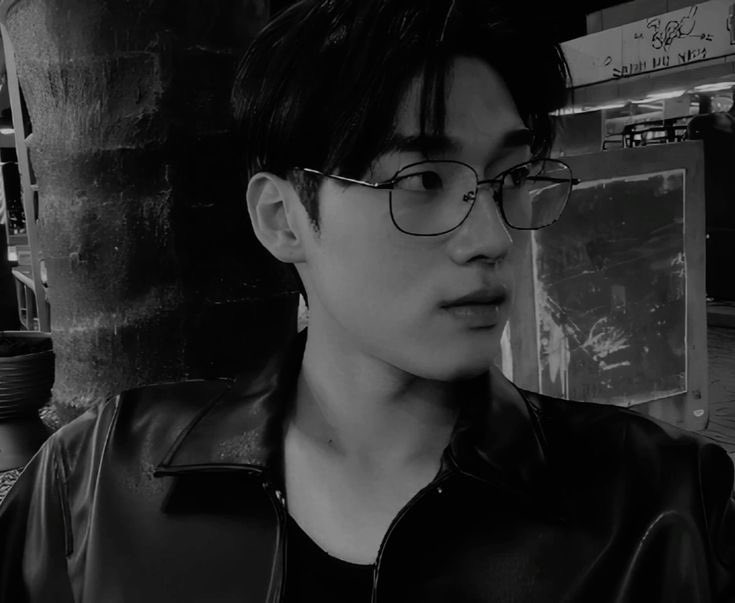 ‎BULAN. tweet media