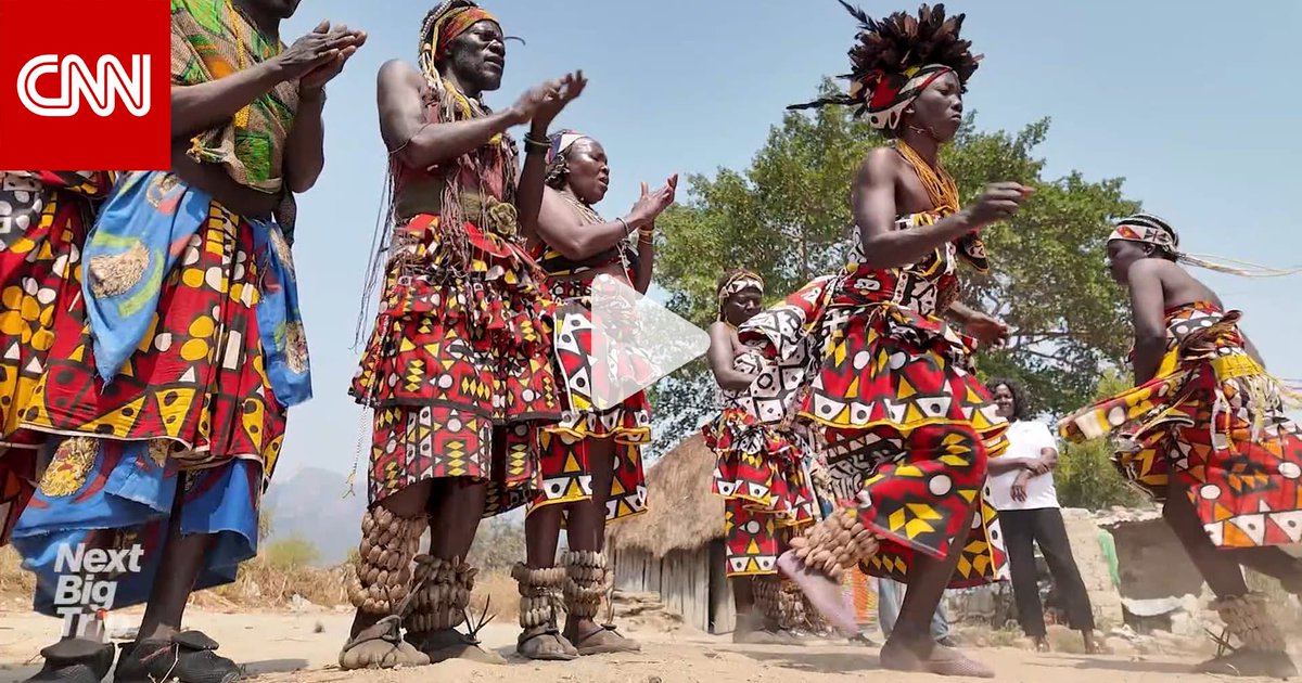 مراسل شبكتنا يحصل على فرصة نادرة للقاء شعب أنغولا الأصيل من قبيلة نيانِيكا مويلا والتعرّف على أسلوب حياتهم التقليدي 