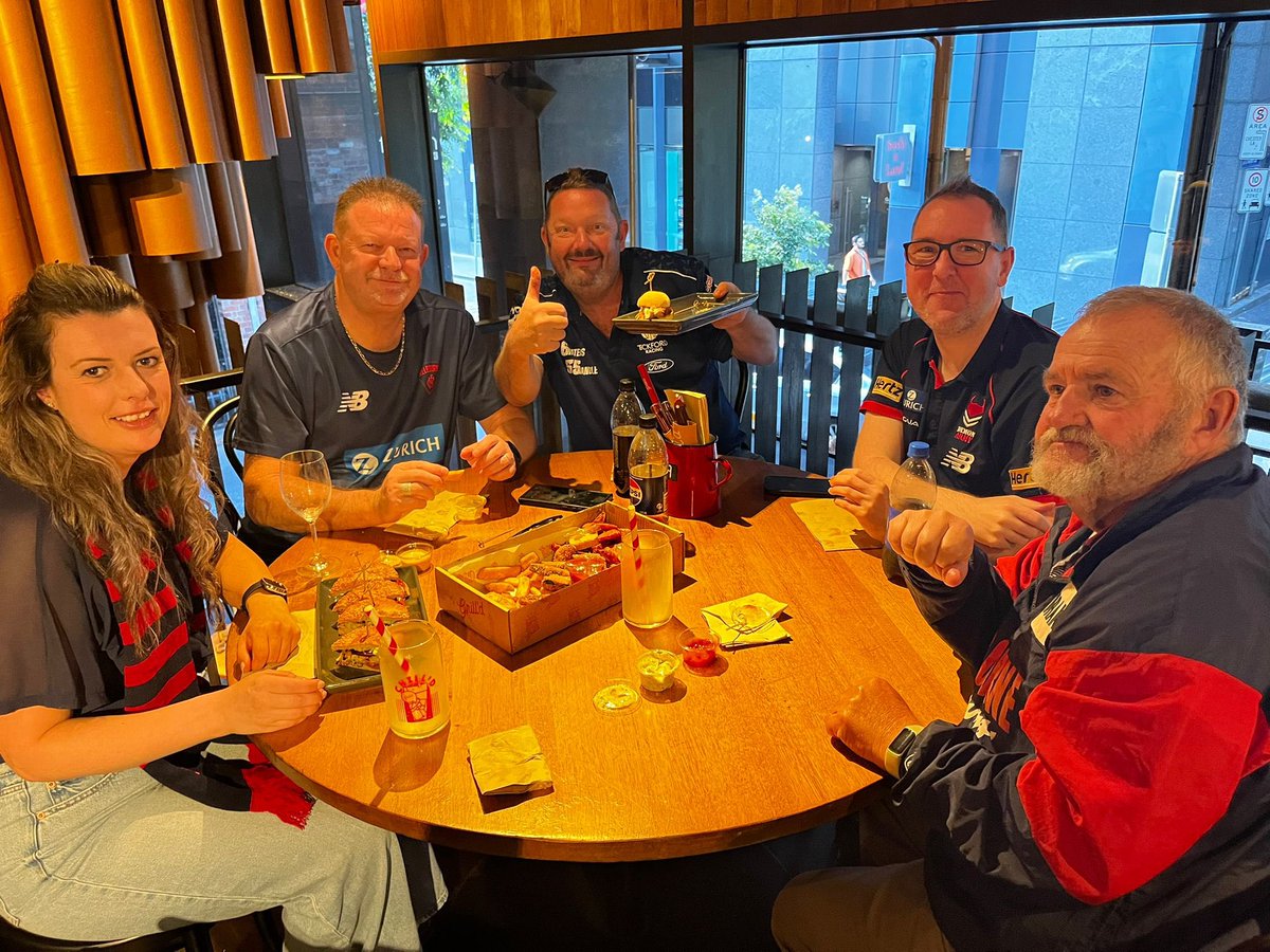 Grill’d - we like it when a club sponsorship deal works! 
Our AFLW members enjoyed Grill’d vouchers with their membership packages and our banner makers relished a night out at Grill’d. 
Thanks <a href="/GrilldBurgers/">Grill'd Burgers</a> We’ll come again 😋