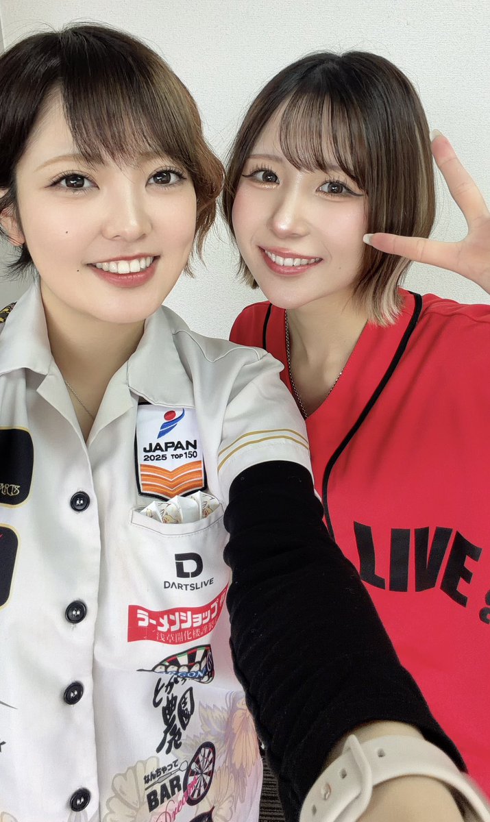 gachako113's tweet photo. 昨日も応援ありがとうございました！
今日はPEACE CUP DARTSLIVEブースでチャレンジマッチ＼\\ꐕ ꐕ ꐕ//／／

りよみんと一緒にお待ちしてます！✨️ https://t.co/843PGmuR7i