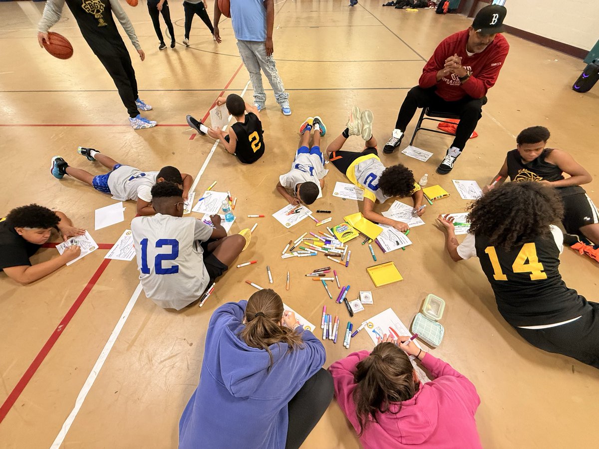 Pioneer Valley Tipoff Presented by Oak View Group tweet media