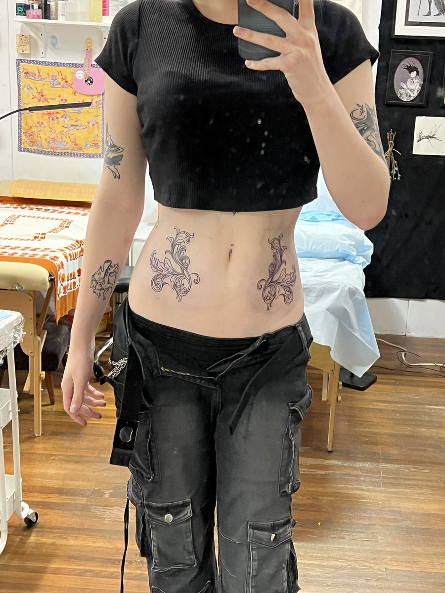 DaylightElise tweet media