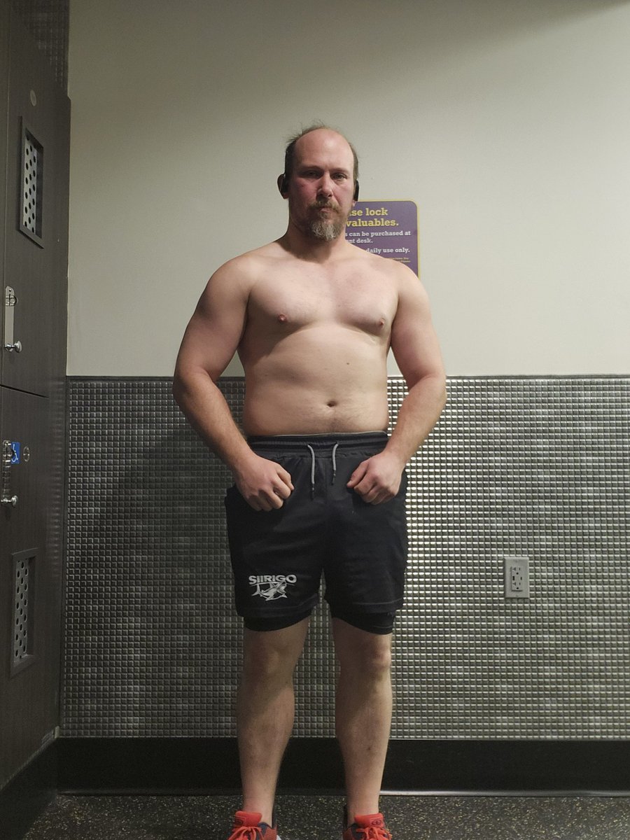 T0talReck's tweet photo. Worked out for 1 hour today. Did chest and a little forams

#gym #Gym #Gymlife #FitnessJourney #fitness #gymrat #gymmotivation #Chestday https://t.co/xz0UaD1zKp