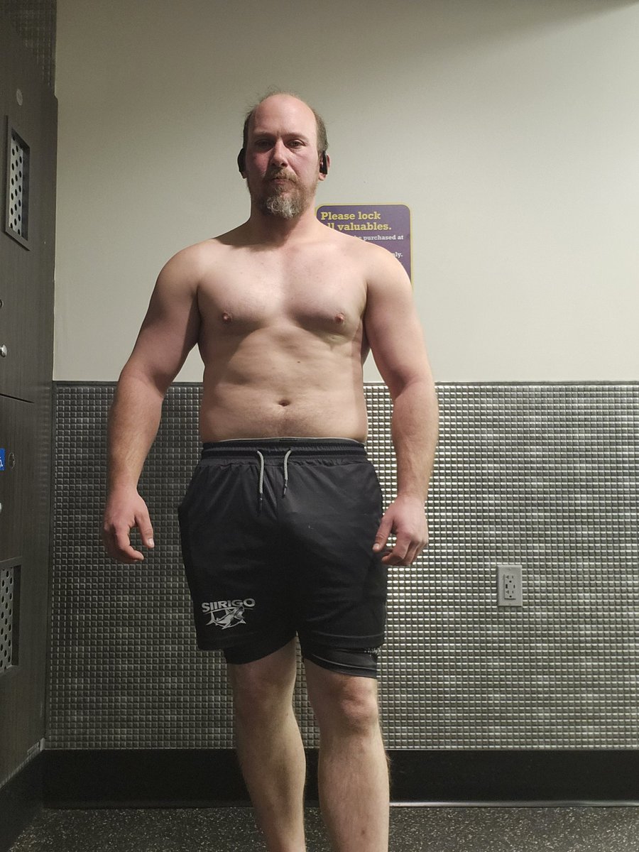 T0talReck's tweet photo. Worked out for 1 hour today. Did chest and a little forams

#gym #Gym #Gymlife #FitnessJourney #fitness #gymrat #gymmotivation #Chestday https://t.co/xz0UaD1zKp