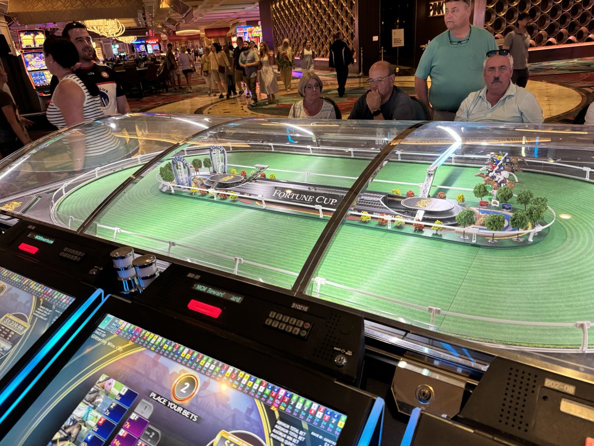 kevindarling9's tweet photo. @LasVegasLocally My favorite!! It’s my favorite spot to stop at in casino!!! Great fun!! https://t.co/Ata15sMc1Y