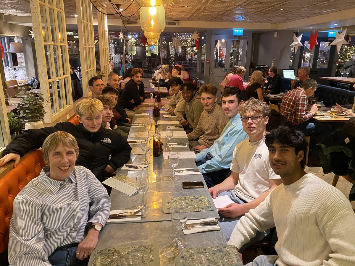 It’s been a great privilege to coach Salisbury Rovers’ men’s team so far this season 🤩❤️⚽️

And to celebrate with a Christmas meal after a hard earned point this afternoon. 

Whatever the age, the game belongs to the players. 💪🏻❤️⚽️