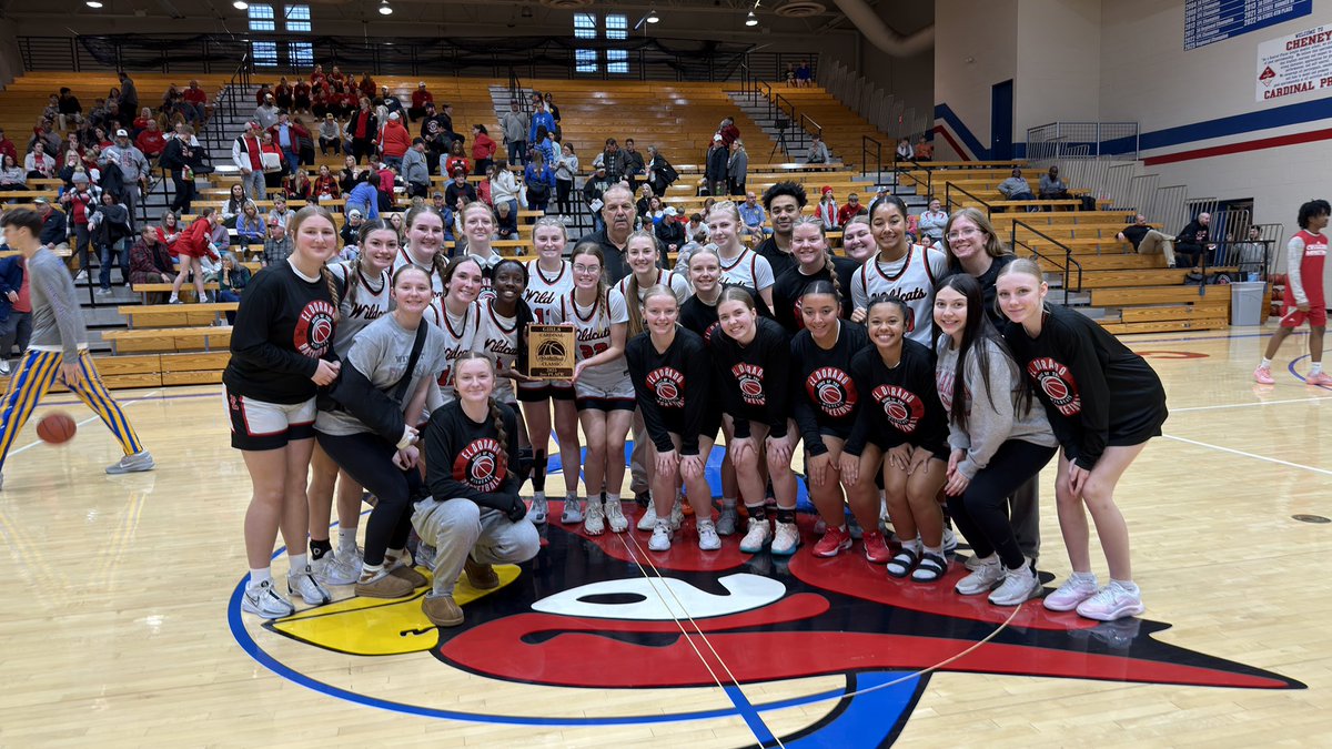 Final: El Dorado girls take home third place at Cheney Invitational with the 42-36 win over Pratt. 

El Dorado improves to 2-1 for the first time since 2007.