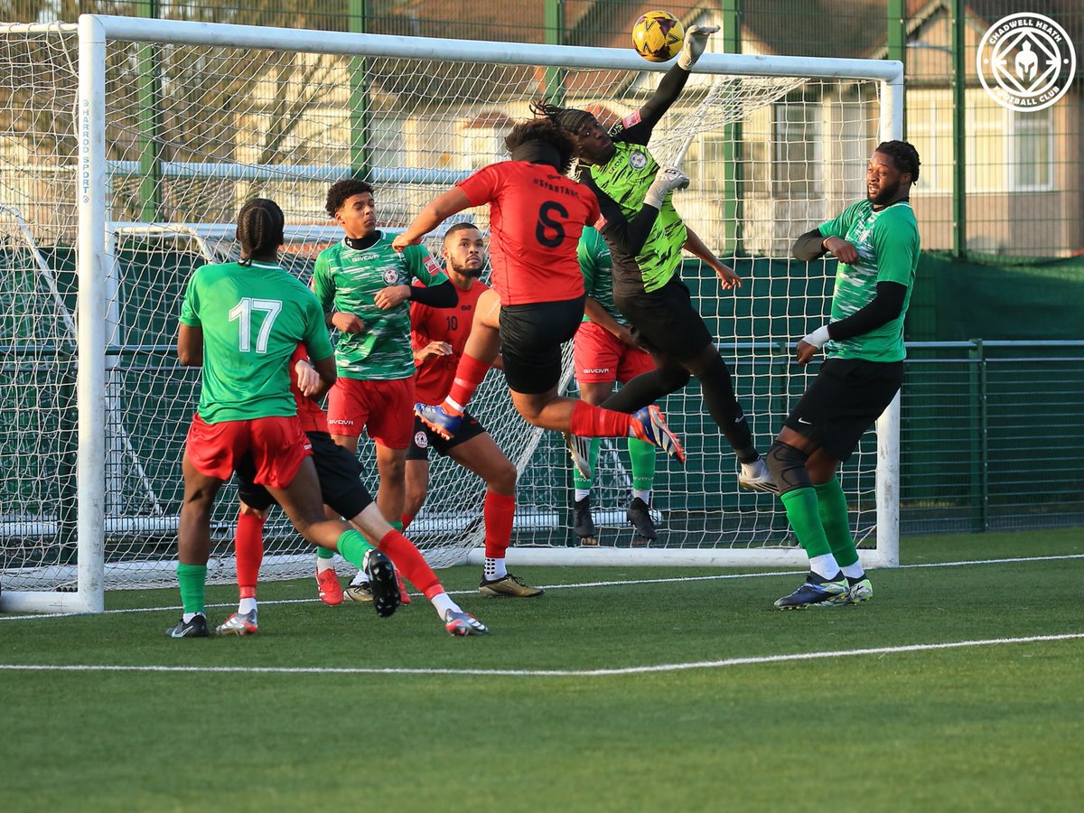 CH_SpartansFC's tweet photo. Last one of the night and it’s some goalmouth action from todays Senior Division game between @CH_SpartansFC and @BengalRes (FT 4-3)
#EADNLondon #EADN #SpartanStrong https://t.co/OMZNca8lFG