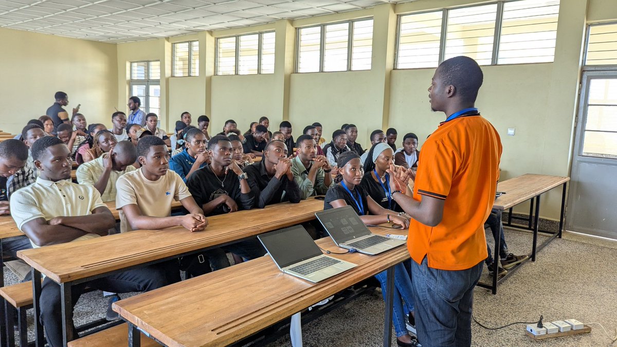 Retour en images sur notre first info session organisée pour l'accueil les nouveaux étudiants de l'informatique inscrit à l'<a href="/ucbukavu/">UCB</a> 
Big thanks à <a href="/kevinkish117/">Kevin KISHIKANYI💙👨🏾‍💻</a>, <a href="/dorcasbagalwa/">Dbag</a> et <a href="/imanibahati0/">Abraham Imani Bahati</a> pour leur talks.
#gdgocucb #WTM
<a href="/GdgKivu/">GDG Kivu #DevFestKivu2025</a> <a href="/gdgocucbukavu/">GDG on Campus UCB - #gdgocucb</a> <a href="/Geektutor/">Geektutor</a> <a href="/GDGAfriqueFranc/">GDGs Afrique Francophone</a>