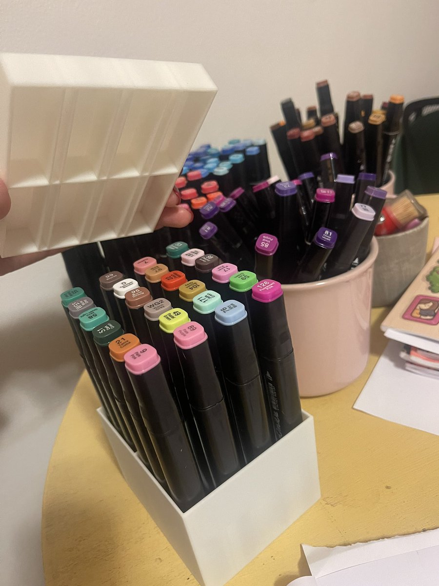 Homeboy 3D printed me extra holders for my color markers 😭😭😭