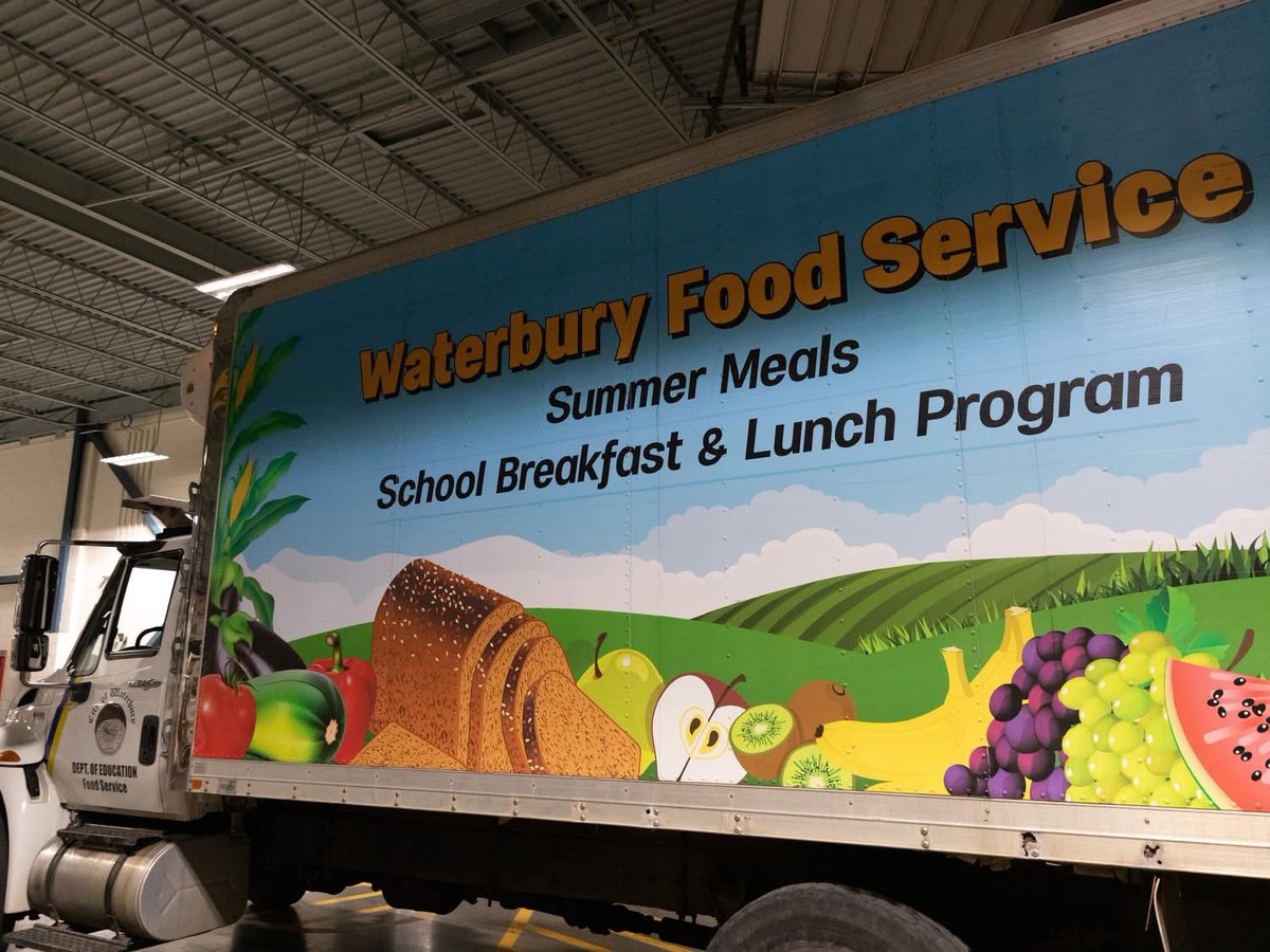 GovNedLamont's tweet image. Useful update on water distribution sites for people in the Waterbury area ➡️ facebook.com/share/p/1Epyy9…