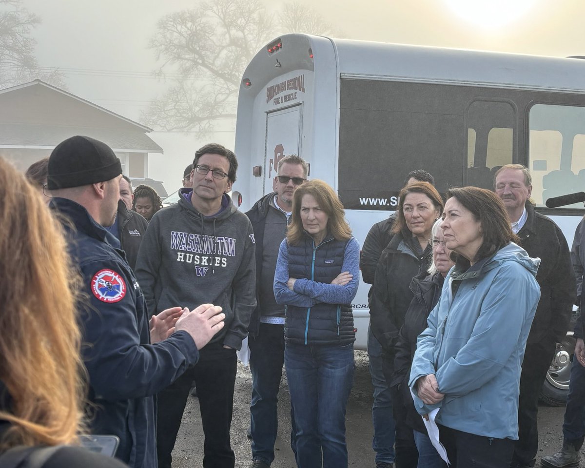 RepDelBene's tweet image. Today I visited parts of Snohomish County impacted by recent flooding with @SnoRegionalFire &amp;amp; was briefed by FEMA to see how the atmospheric river has devastated communities across WA. Grateful for our first responders. I’ll keep pushing to get families the federal support they…