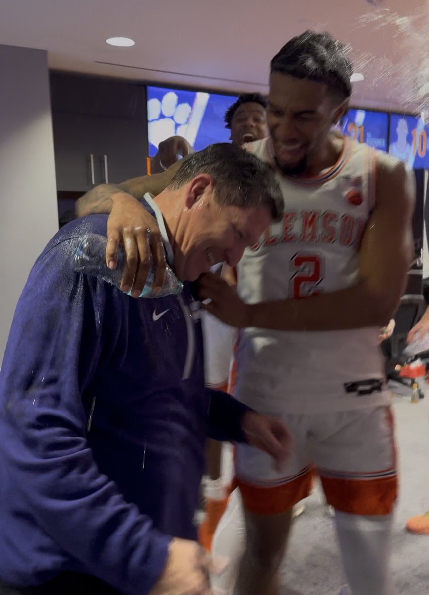 Ben Winterrowd 📝👨🏻‍💻🏀⛳️ tweet media