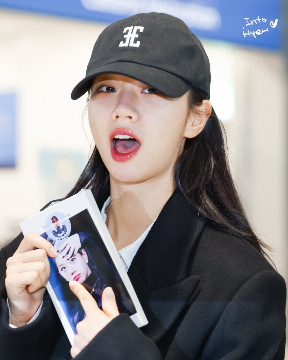 ✈️
-
𝐈𝐂𝐍 𝐭𝐨 𝐖𝐔𝐇
-
𝐌𝐨𝐫𝐧𝐢𝐧𝐠~

#hyeri #leehyeri #이혜리 #혜리 

<a href="/hyeriherihey/">이혜리</a>