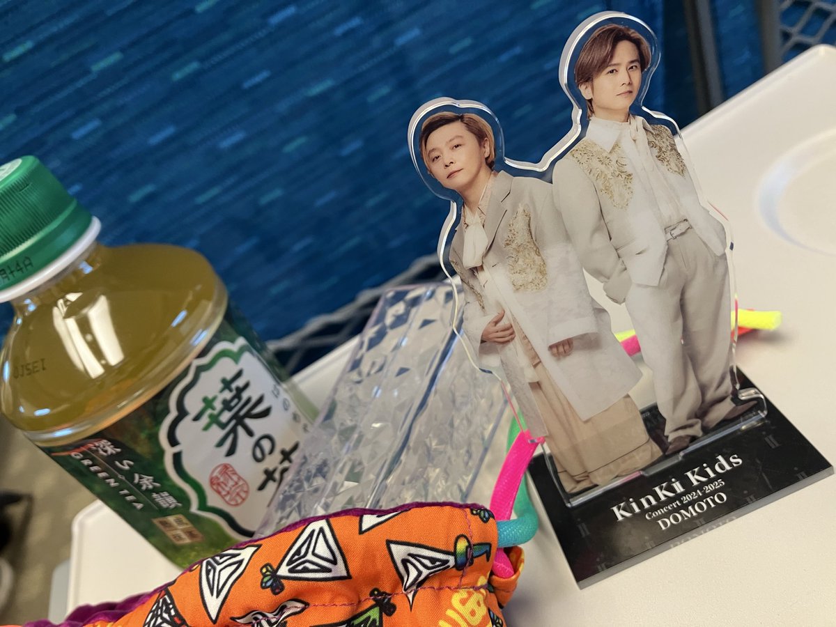 はたらきアリ→プロフ読んでください Amazon.co.jp: そんなのアリ！？ -10ぴきのはたらきアリ- : 本