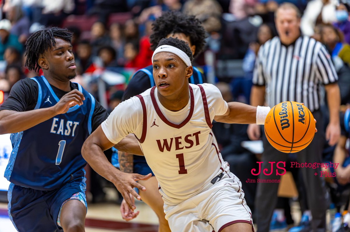 Simba426's tweet image. Maxpreps professional images from the @BTHSEastLancers game vs #BellevilleWest @East_Basketball @BEAthTrainer @CoachHarriso  @MaroonMadnezz @BWestAthletics @BellevilleWest1 @SwicAthletics @stlsportsphoto 
Images are available at: bit.ly/452bIkT
Please Retweet. Thanks!