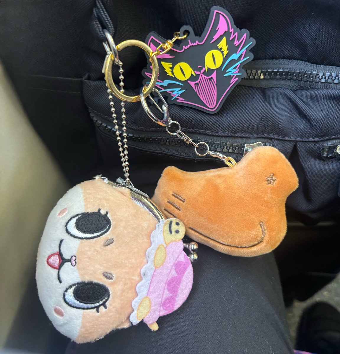 吉友にもろてん🕊 可愛い💕💕💕 #鳩ホルダー #ちぃたん☆ #ニャンパリ