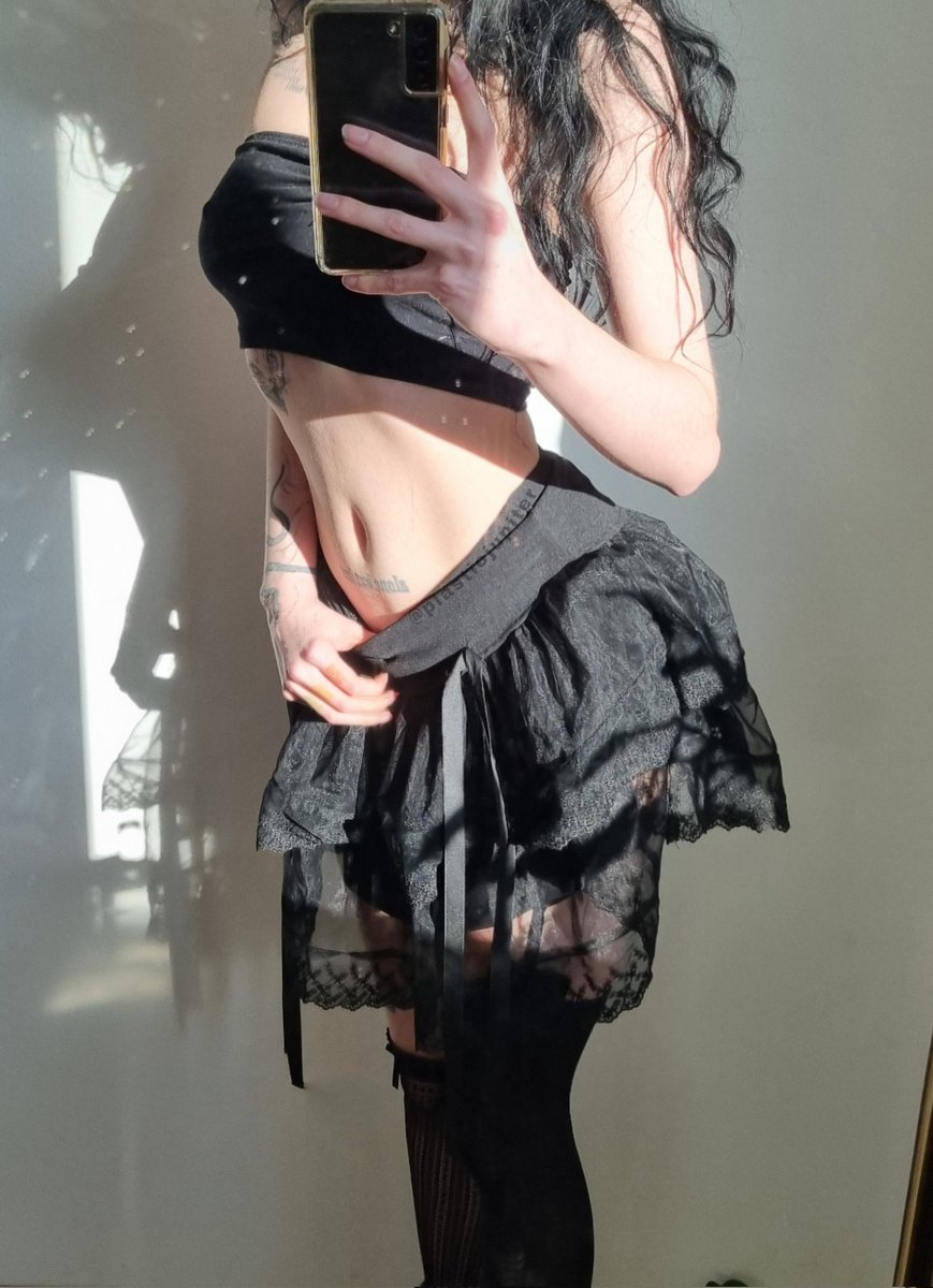 victoria ✧˚⋆｡･ tweet media