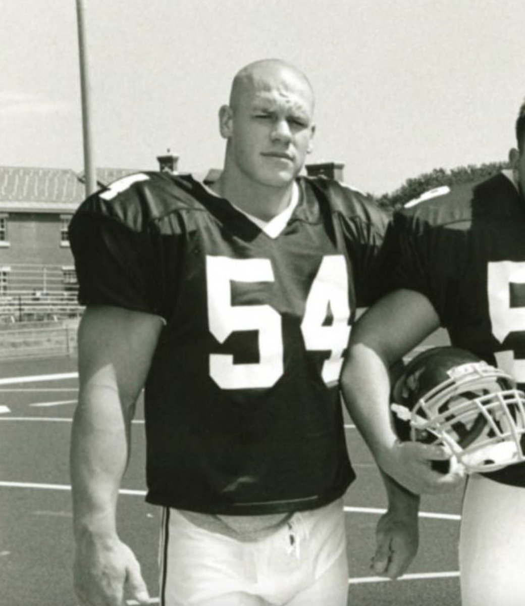 ChrisVannini's tweet image. 🫡 Tonight we bid farewell to a Division III college football legend. #ThankYouCena