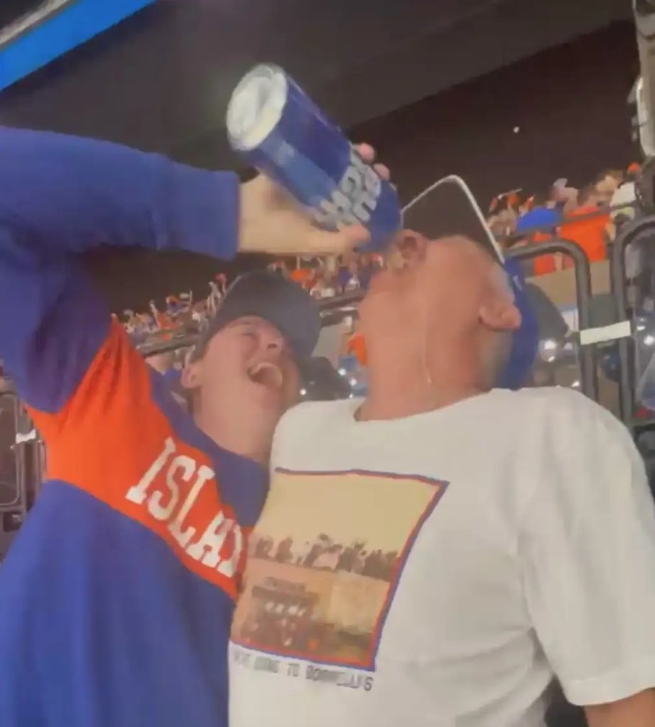 Frankie Borrelli tweet media