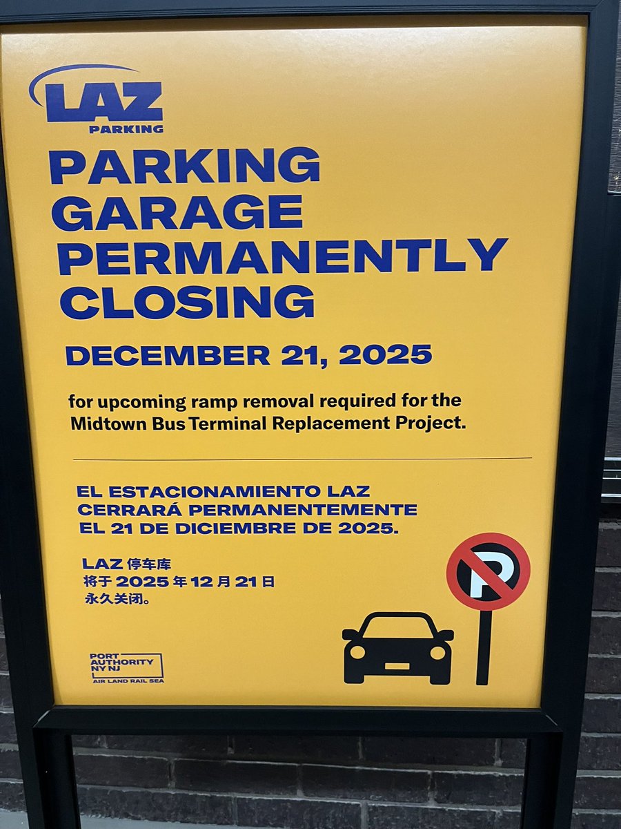 Hey <a href="/PANYNJ/">Port Authority of NY & NJ</a> don’t you think some more visible announcements on the internet and social media might be appropriate for people who only occasionally drive into the city and park in the garage?! #PANYNJ #LincolnTunnel