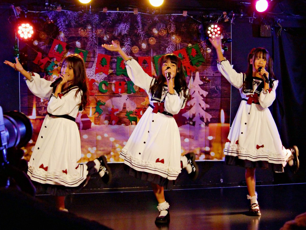 12/14(日)アイゲキ
『フレッシュアイドルSP』

本日です！
今は☔模様ですが
Jewel Belly出演頃はやむ予報です✨
元気パワーで☔吹っ飛ばします！
本日マネージャー不在ですので代わりに沢山の応援よろしくお願いします！
沢山のご来場お待ちしております🙇