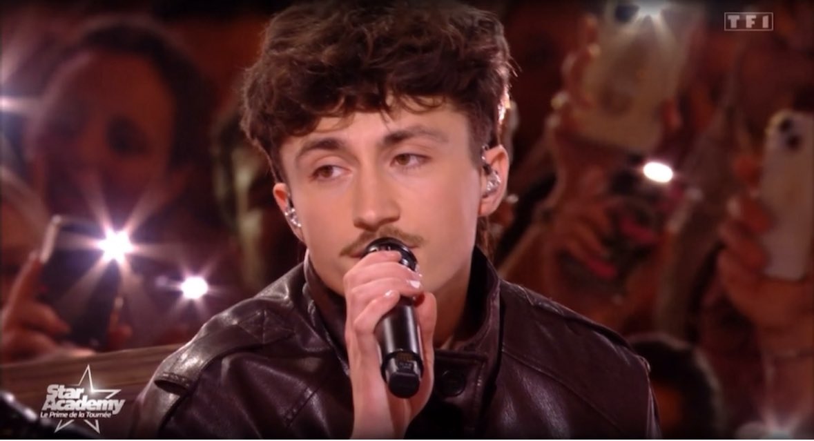 Quelle honte !
Vous avez de la merde dans les oreilles 
Comment peut-on priver Léo de tournée après sa prestation extraordinaire de ce soir !!
Comment ?
Je suis furieux ! Dépité ! Scandalisé !
#StarAcademy #StarAcademyleLive