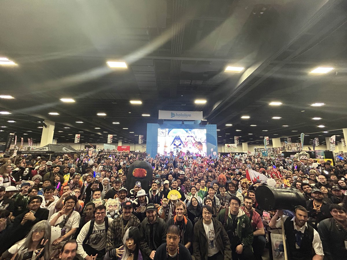 hololive_En's tweet photo. ✈️ #hololiveMeet ✈️

Thanks for joining us for Day 2 of Anime Frontier! 🙏

Tomorrow's the last day of the convention! 
Last set of panels, last available freebies! 🛍️

We'll see you for the grand finale! ✨

#AFDay2Recap https://t.co/9xCm52urwh
