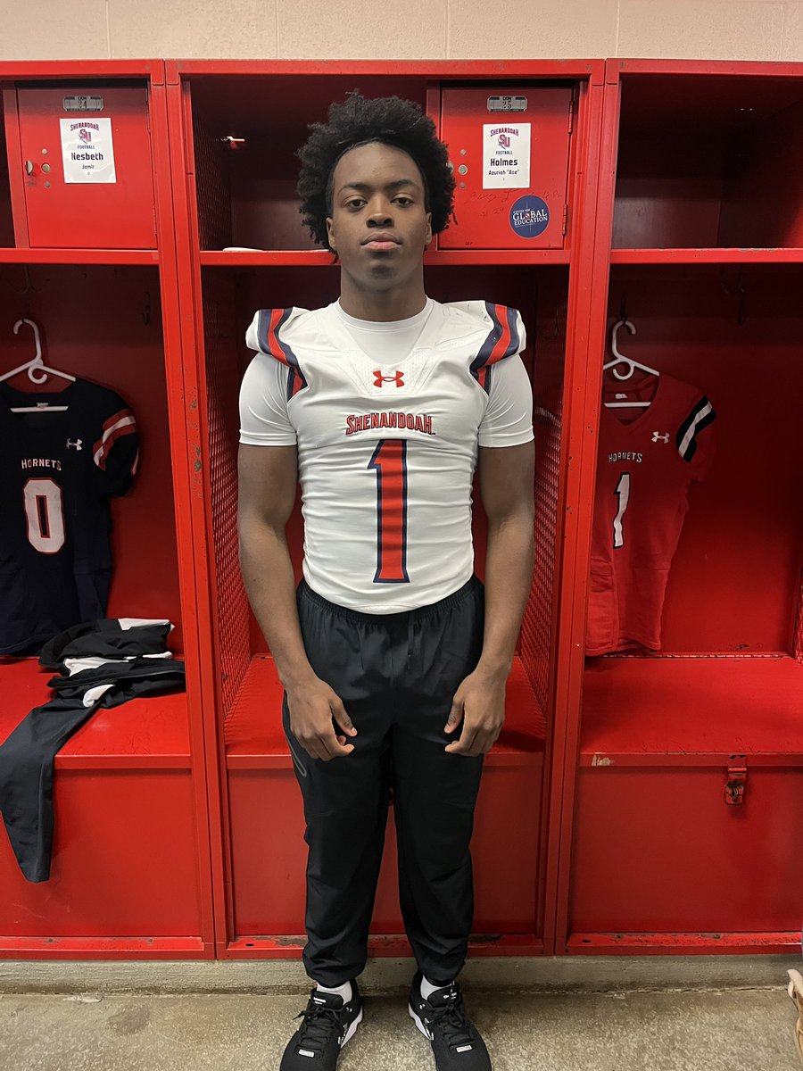 Azuriah Holmes tweet media